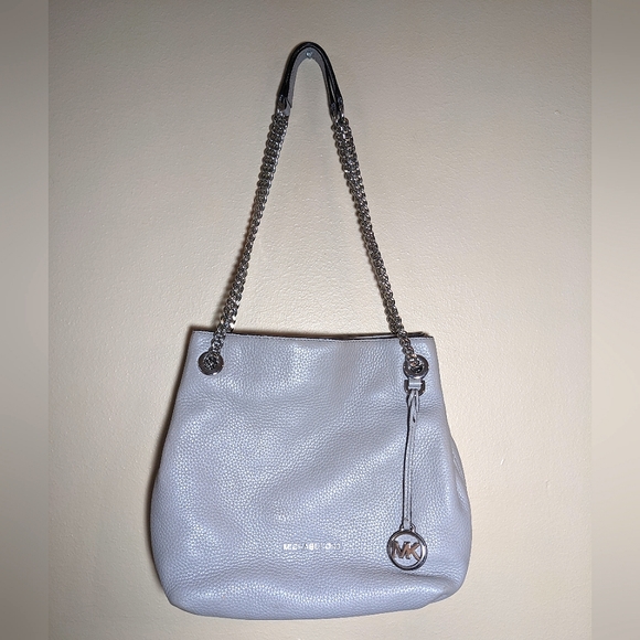 Michael Kors Handbags - Michael Kors chain purse